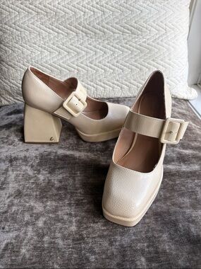 Circus by Sam Edelman Cream Platform Mary Jane Block Heels